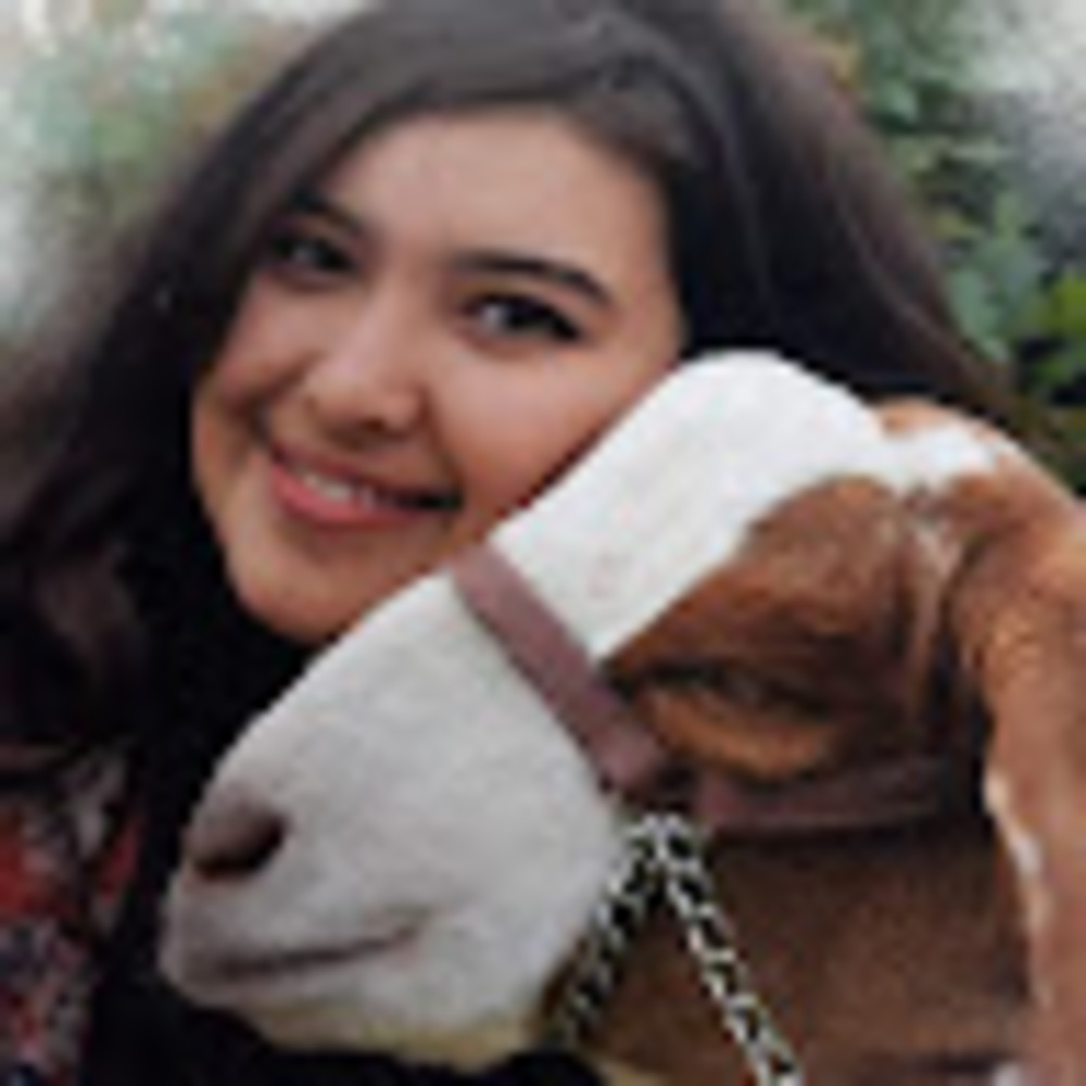 Meet your Posher, Alyssa